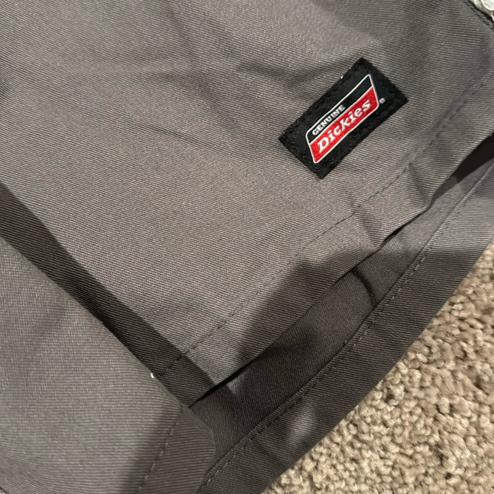 Never worn Men’s shorts